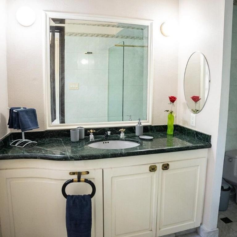 HABITACIONES EN EXCELENTE UBICACIÓN PARA 8 PERSONAS - Luxury Triple Room - 21