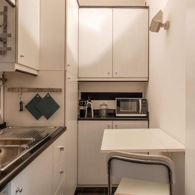 GuestHost - Piazza di Spagna Classy Apartment - Appartamento con 2 Camere da Letto - 10