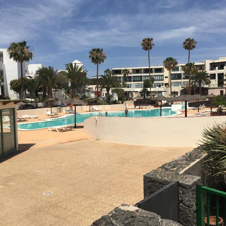 Bungalow GOA Pool view, Playa Roca residence sea front access - Free AC - Wifi - Apartamento de 1 dormitorio - 15
