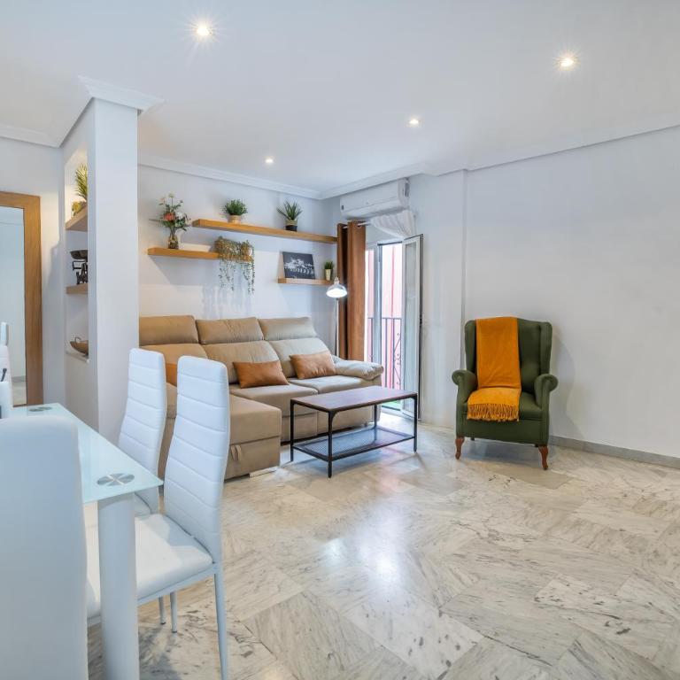 Zafiro Apartment&Parking in the historical centre - Two-Bedroom Apartment - 7