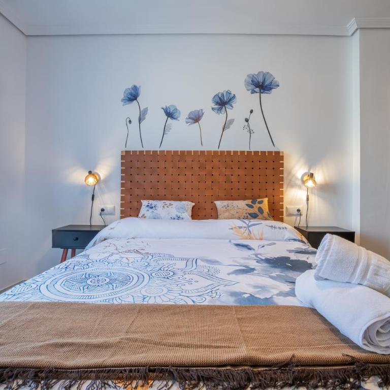 Zafiro Apartment&Parking in the historical centre - Two-Bedroom Apartment - 16