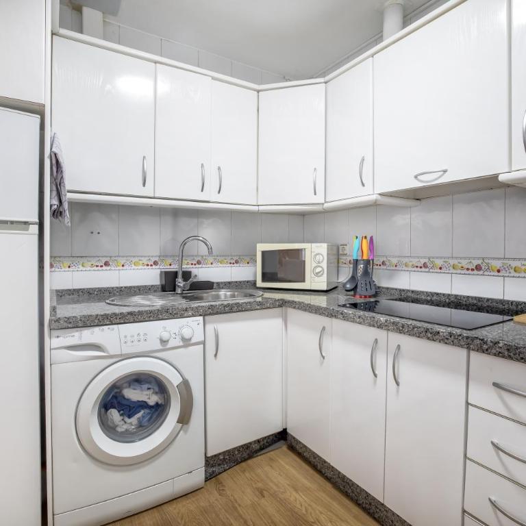 Zafiro Apartment&Parking in the historical centre - Two-Bedroom Apartment - 23