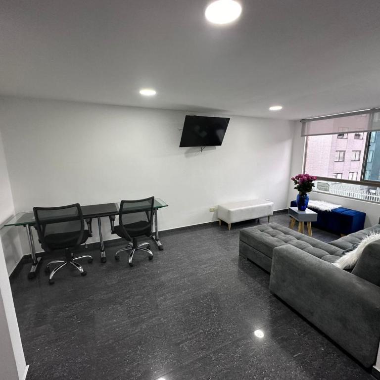 HOSPEDAJE SARY HOUSE - Three-Bedroom Apartment - 2