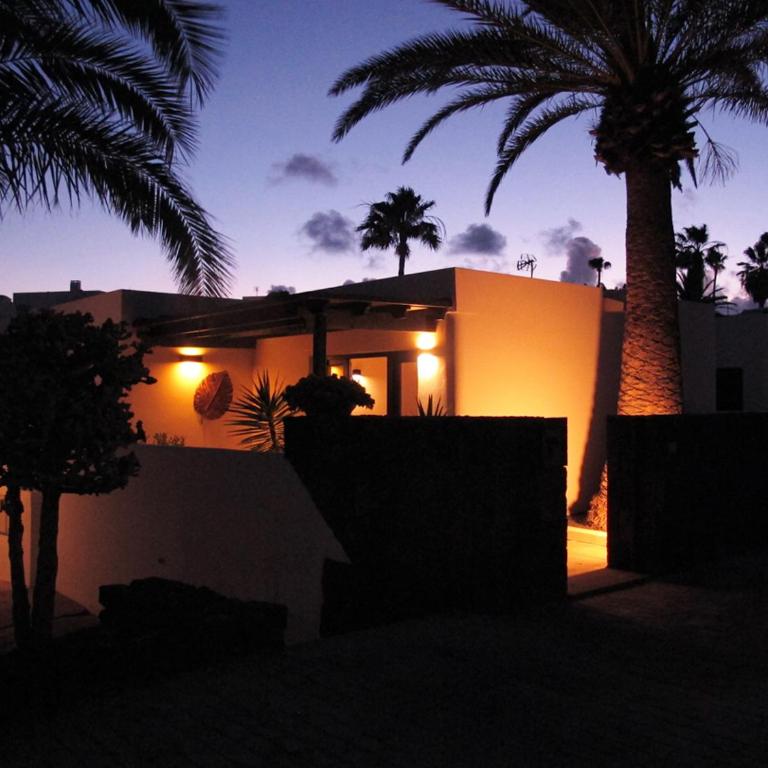 Bungalow LIDO-Playa Roca residence with sea front access - Free AC - Wifi - Apartamento de 1 dormitorio - 10