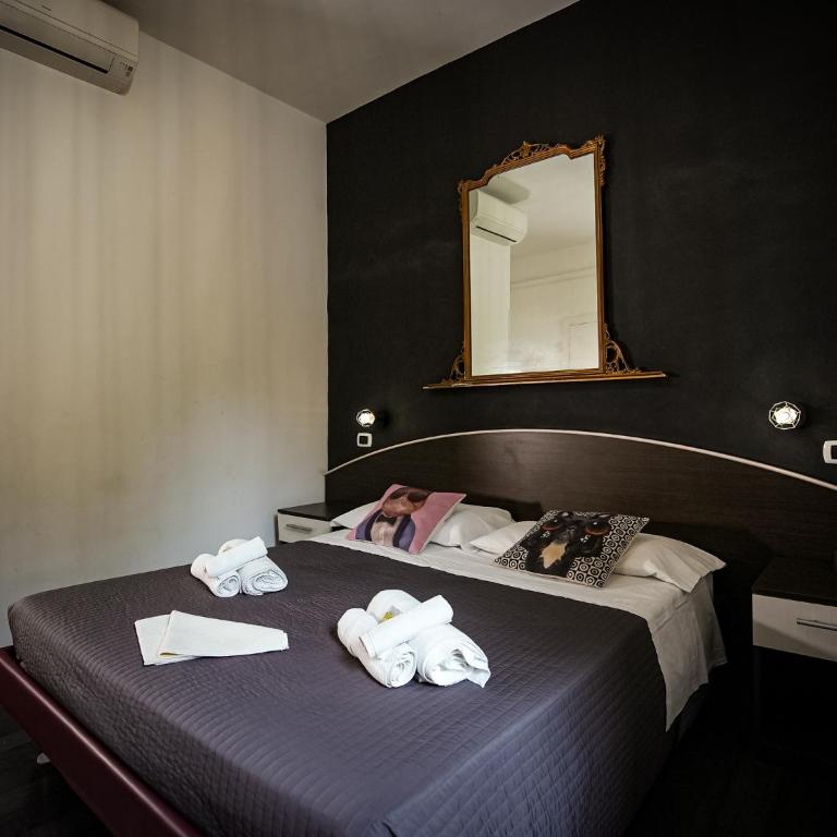 Gate 40 Roma - Double Room with Private Internal Bathroom - 9