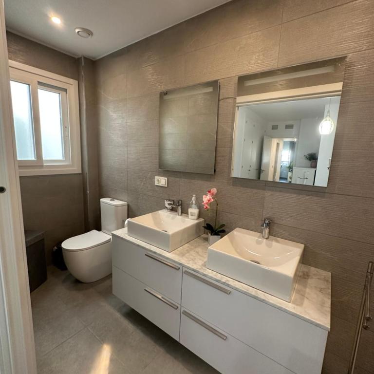 Coqueto apto a 2 min de la playa - Two-Bedroom Apartment - 5