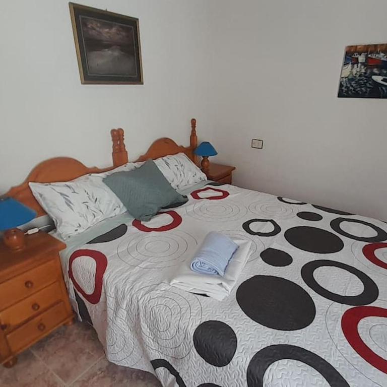 Between Beach & Center - Four-Bedroom Apartment - 14