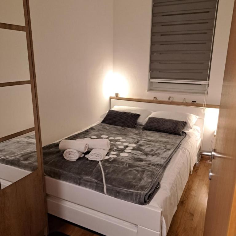 Apartman NOLA-Mostar Cityscape Retreat - One-Bedroom Apartment - 10