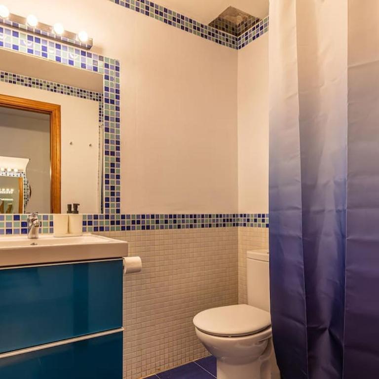 Apartamento en la calle principal con solarium. - Apartamento de 1 dormitorio - 2