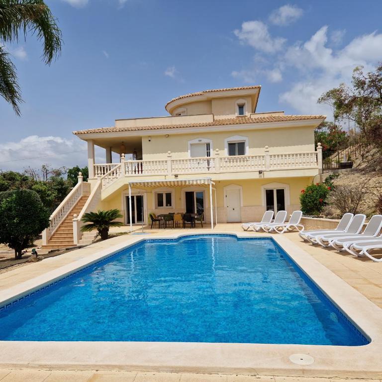 Casa Gran Mirador - Ruime vakantie villa met groot privé zwembad 8-14 pers - Seven-Bedroom House - 5