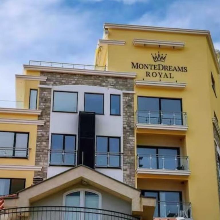 Modern Top Floor Sea View 3BR with Pools, Spa & Fitness - Apartment with Sea View - 52