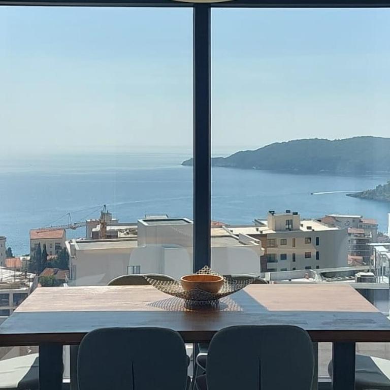 Modern Top Floor Sea View 3BR with Pools, Spa & Fitness - Apartment with Sea View - 3