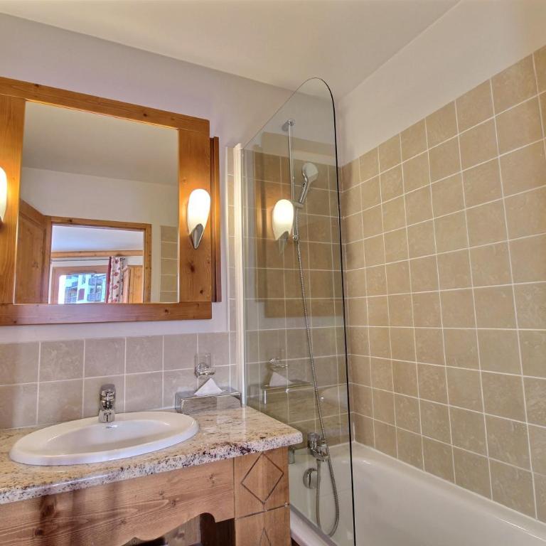 ARC 1950 - Appartement 10 personnes Duplex Cheminée - ski aux pieds - Sauna, Hammam, Jacuzzi - Appartamento con 4 Camere da Letto e Balcone - 11