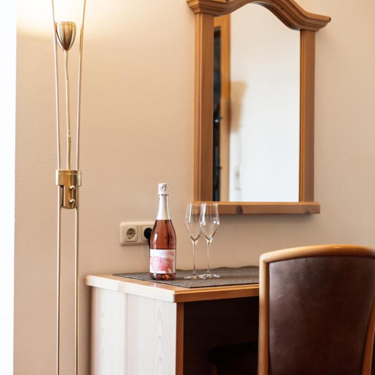 Mahorko Wein Wellness Wasserbüffel - Panorama Doppelzimmer mit Bergblick - 4