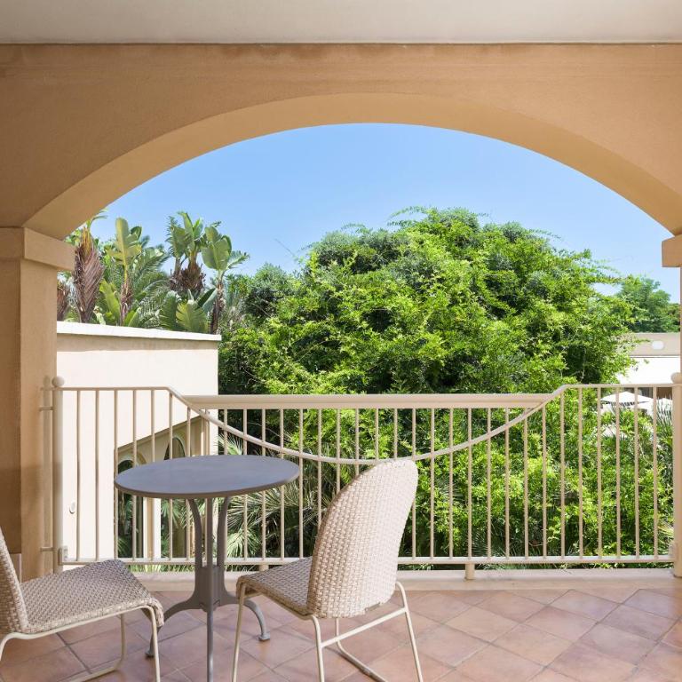 Romano Palace Luxury Hotel - Deluxe Double or Twin Room with Terrace - 9