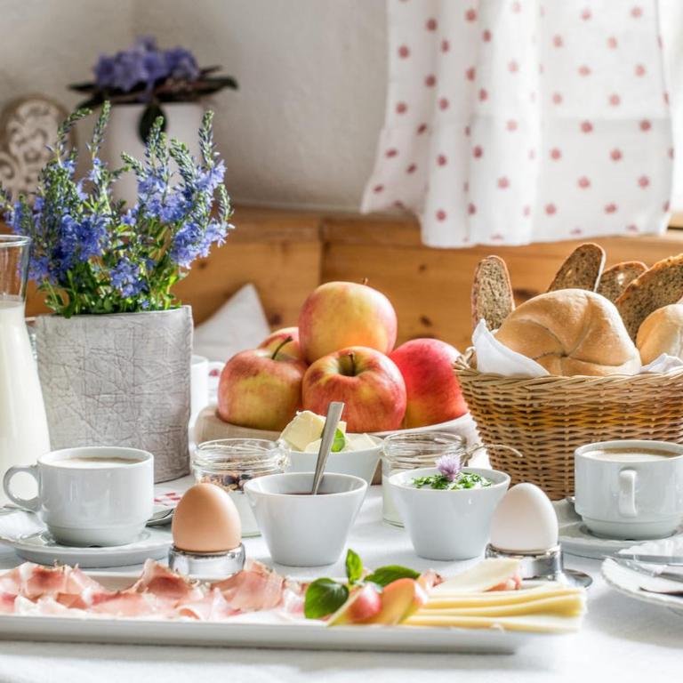 Rieplhof - Relaxing farm stay with breakfast and mountain view - Doppelzimmer - 1
