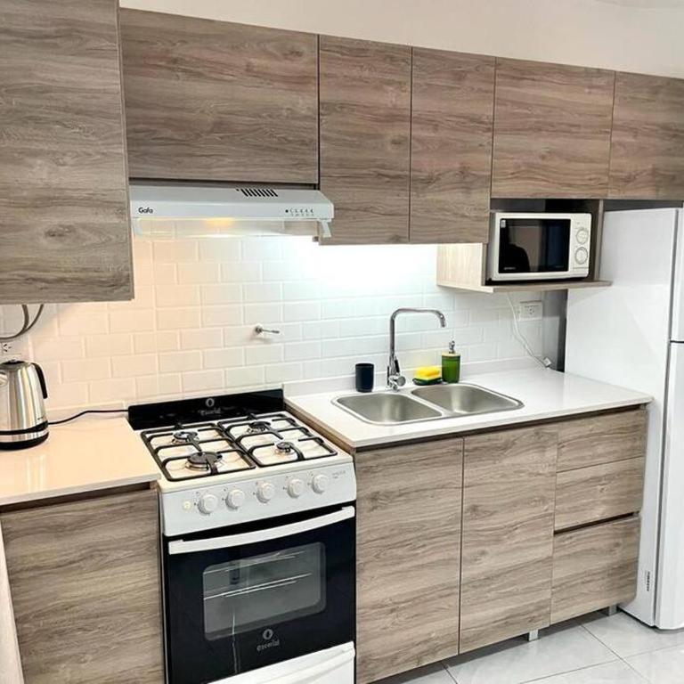 Departamento en complejo familiar con pileta - One-Bedroom Apartment - 10