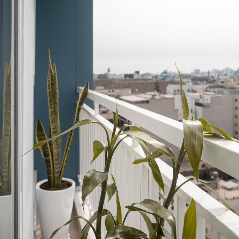 Beautiful Space in Miraflores 3BR 2Bths Exclusive King Bed Suite and Parking - Apartamento de 3 dormitorios con balcón - 28