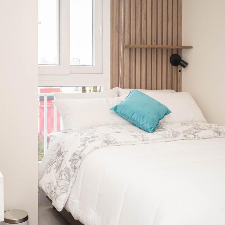 Beautiful Space in Miraflores 3BR 2Bths Exclusive King Bed Suite and Parking - Apartamento de 3 dormitorios con balcón - 5