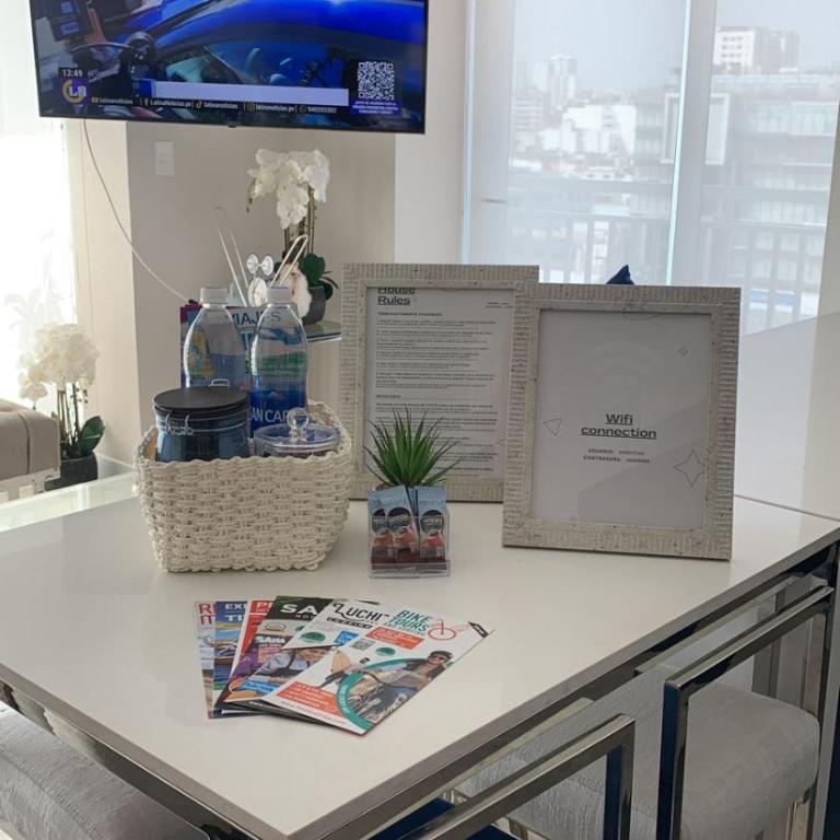 Beautiful Space in Miraflores 3BR 2Bths Exclusive King Bed Suite and Parking - Apartamento de 3 dormitorios con balcón - 39