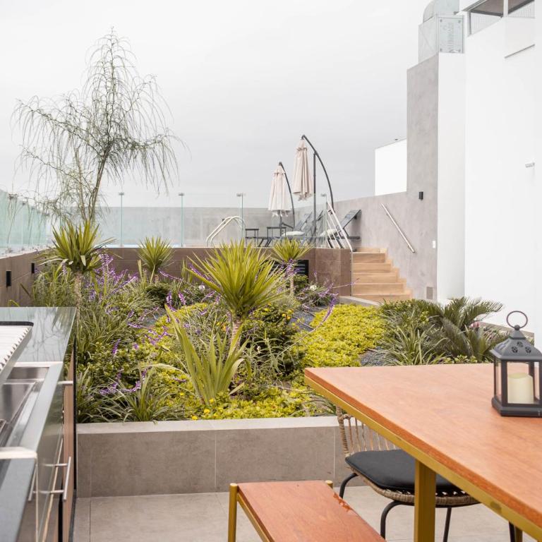 Beautiful Space in Miraflores 3BR 2Bths Exclusive King Bed Suite and Parking - Apartamento de 3 dormitorios con balcón - 56