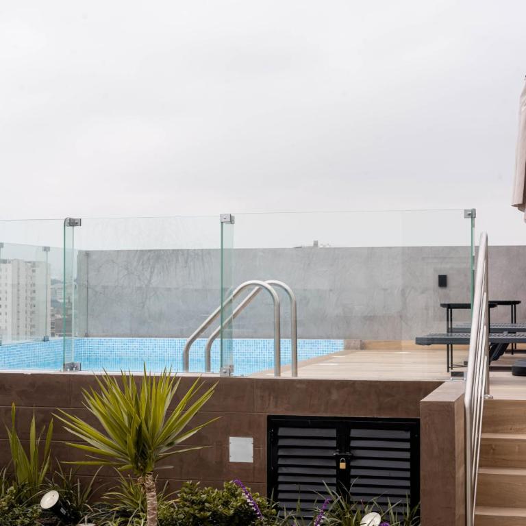 Beautiful Space in Miraflores 3BR 2Bths Exclusive King Bed Suite and Parking - Apartamento de 3 dormitorios con balcón - 4