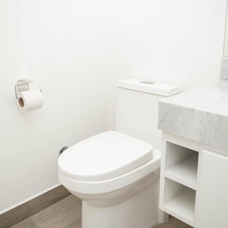 Beautiful Space in Miraflores 3BR 2Bths Exclusive King Bed Suite and Parking - Apartamento de 3 dormitorios con balcón - 75