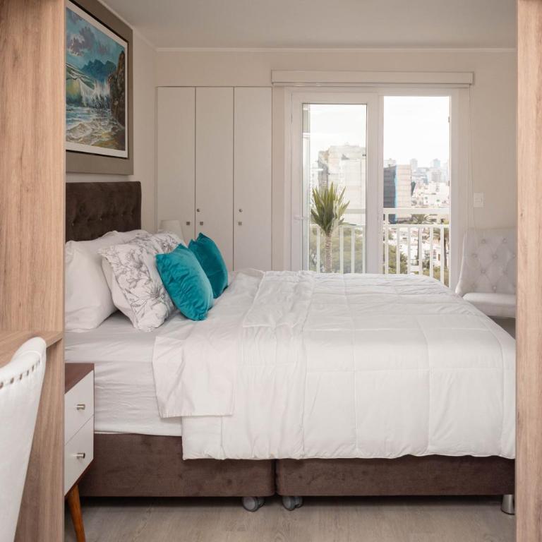 Beautiful Space in Miraflores 3BR 2Bths Exclusive King Bed Suite and Parking - Apartamento de 3 dormitorios con balcón - 22