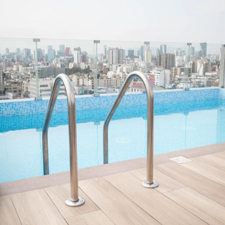 Beautiful Space in Miraflores 3BR 2Bths Exclusive King Bed Suite and Parking - Apartamento de 3 dormitorios con balcón - 94