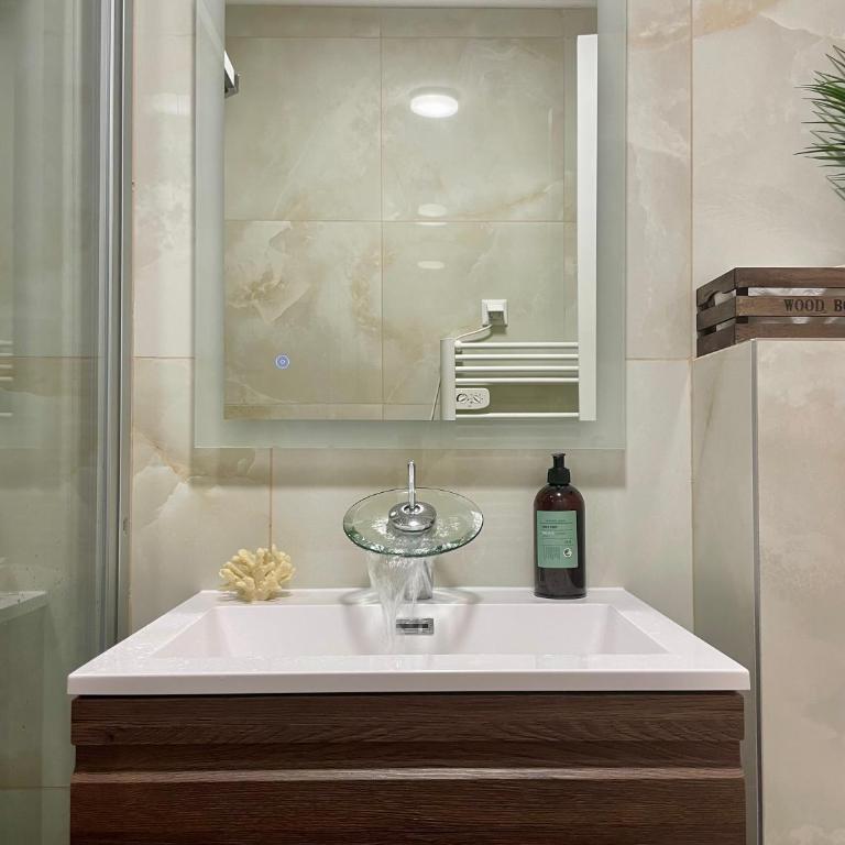 Magi - One-Bedroom Apartment - 23