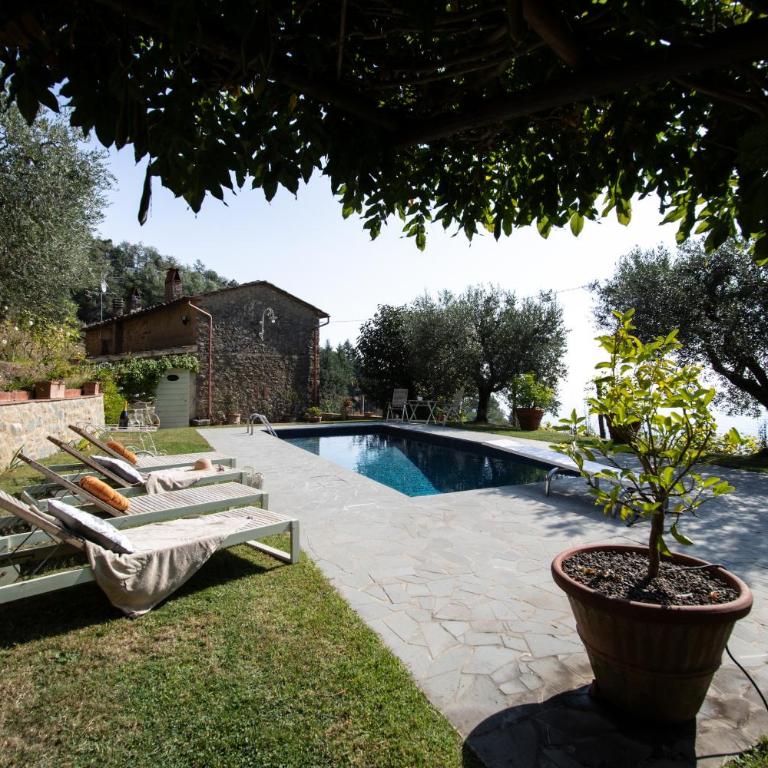 Villa Iris with Swimming Pool - Villa con Piscina Privata - 11