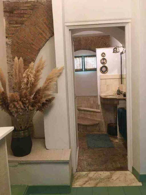 Farnese Muse - One-Bedroom Apartment - 10