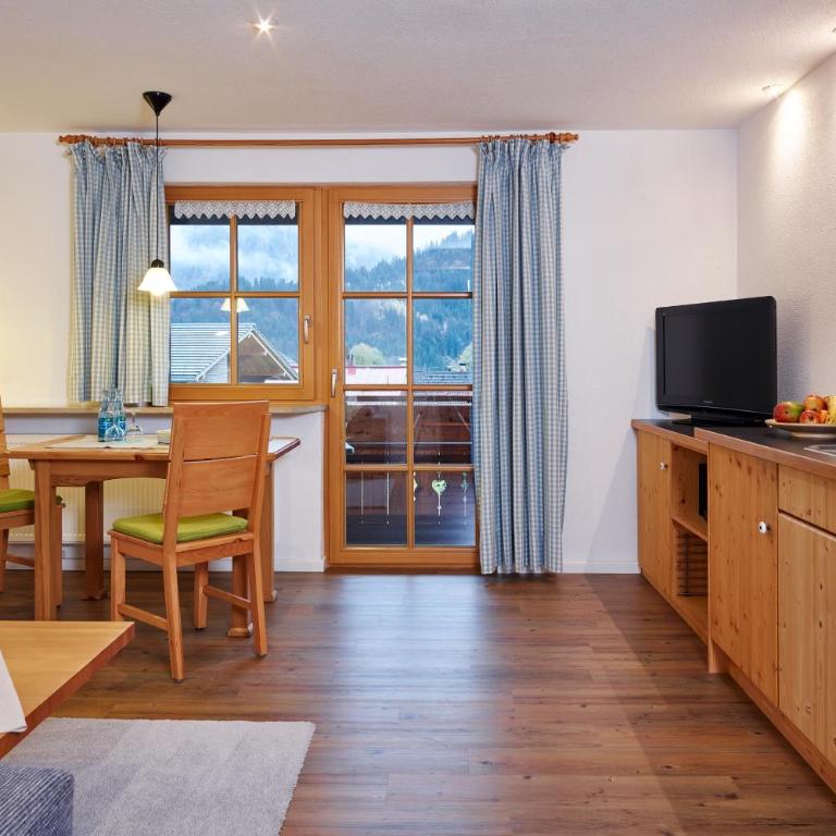 Haus Sonnenruh - Apartment mit 1 Schlafzimmer und Balkon - 4