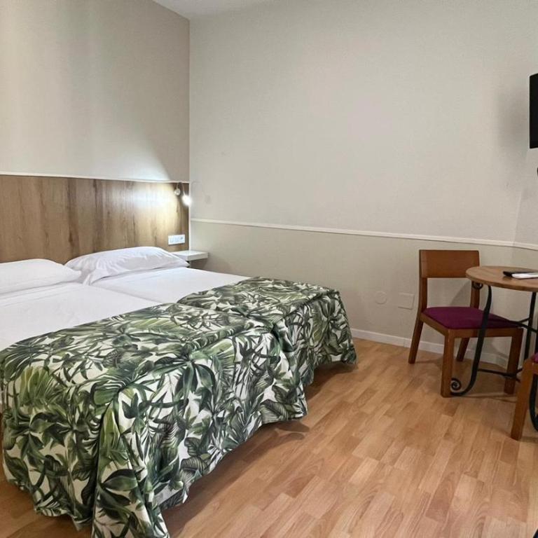 Apartamentos Mayor Centro - Monolocale Doppio con Letti Singoli Esterno senza Terrazza - 6