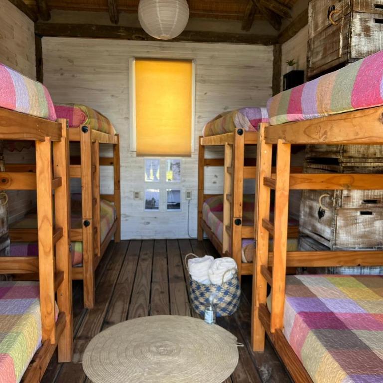 Pueblo Arriba Hostel - Cama en habitación compartida mixta de 8 camas - 4
