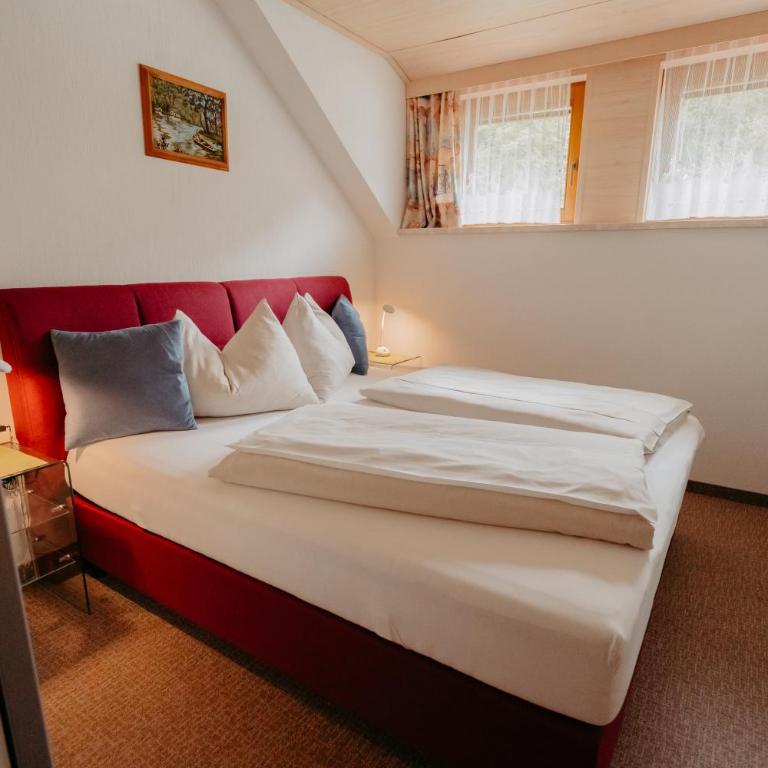 Ferienhäuser Inge und Seeblick - Apartment mit 2 Schlafzimmern und Balkon - A - 6