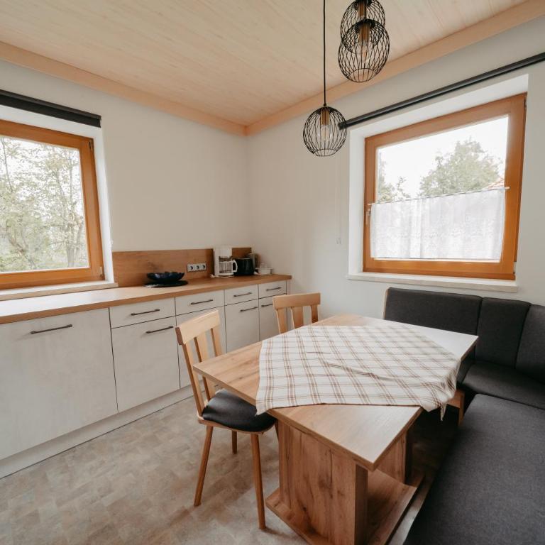 Ferienhäuser Inge und Seeblick - Apartment mit 2 Schlafzimmern und Terrasse - A - 2