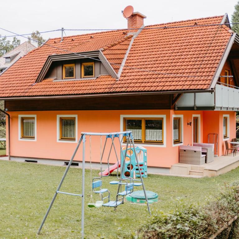Ferienhäuser Inge und Seeblick - Apartment mit 2 Schlafzimmern und Terrasse - B - 1
