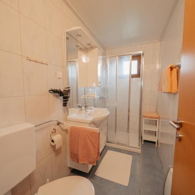 Pension Waldruh - Tannenheim - Apartment mit 2 Schlafzimmern und Balkon - 6