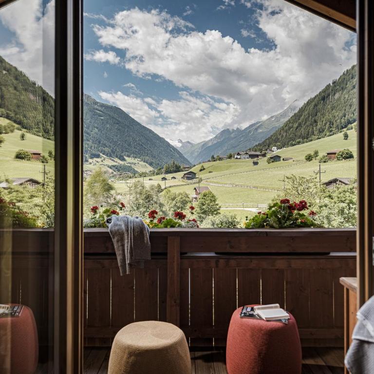 Biohotel Rastbichlhof inkl STUBAI SUPER CARD - Deluxe Doppelzimmer mit Balkon - 1