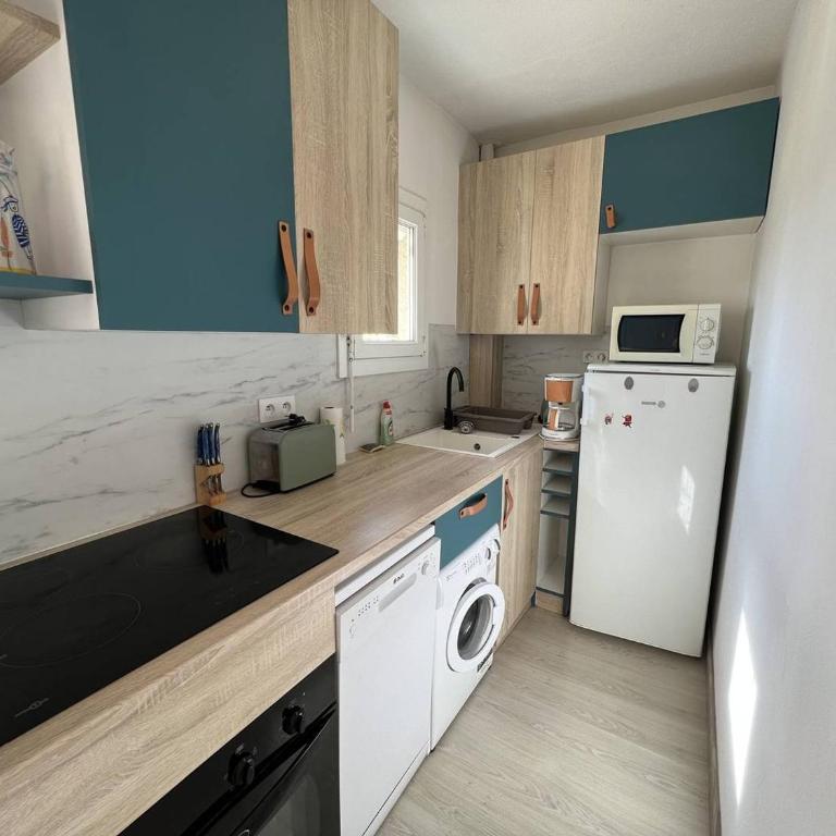 Appartement rénové 1 chambre + cabine, parking privé, à 400m de la plage - FR-1-81-601 - Appartement - 4
