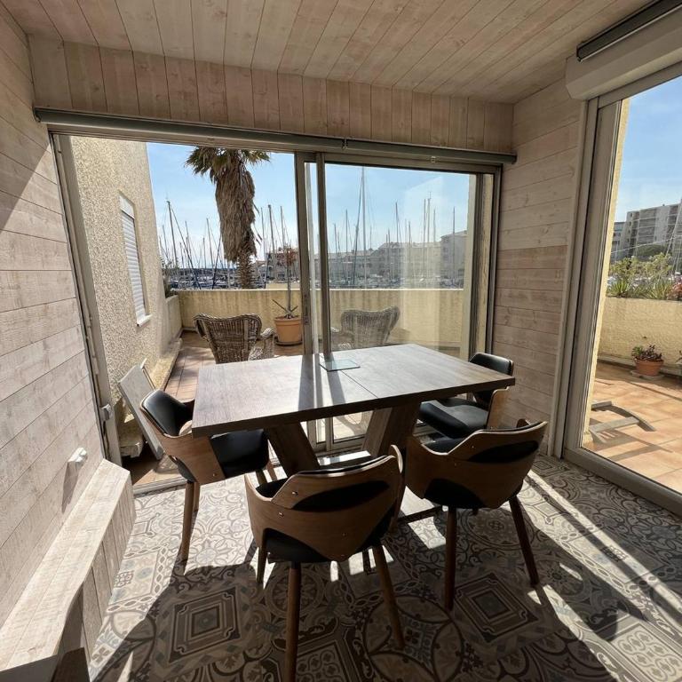 Appartement rénové 1 chambre + cabine, parking privé, à 400m de la plage - FR-1-81-601 - Appartement - 5
