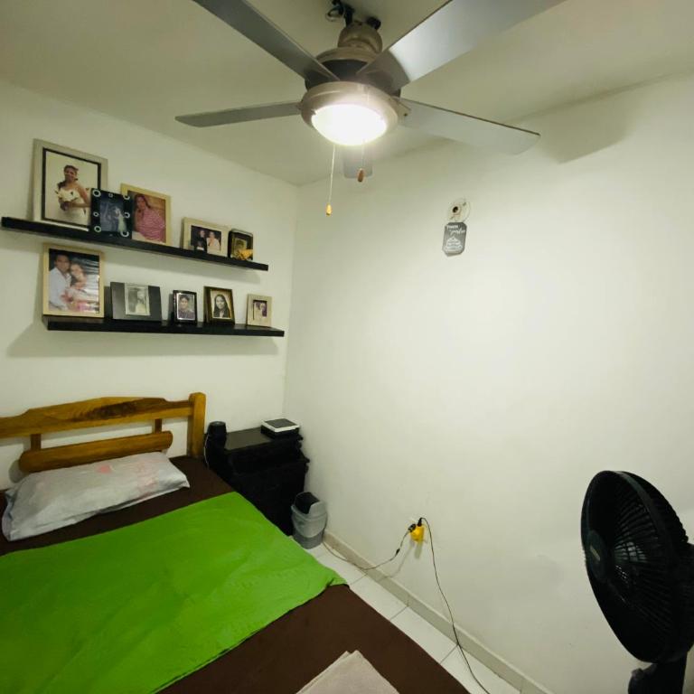 Casa Feliz Hostal - Habitación Individual Pequeña - 4