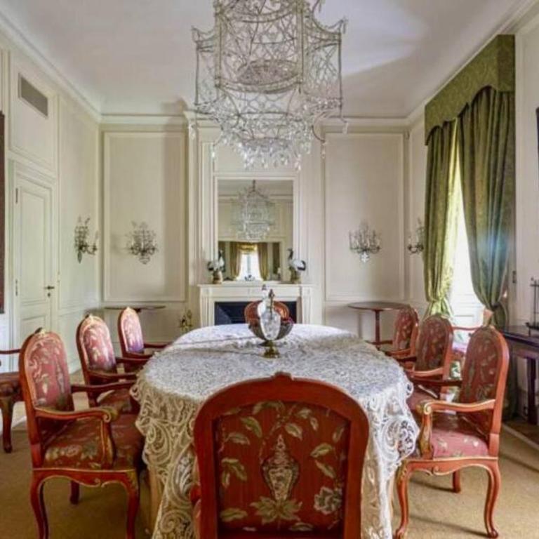 Belle Epoque Style Apartment Entire floor on the most sofisticated avenue of the city - Apartamento - 43