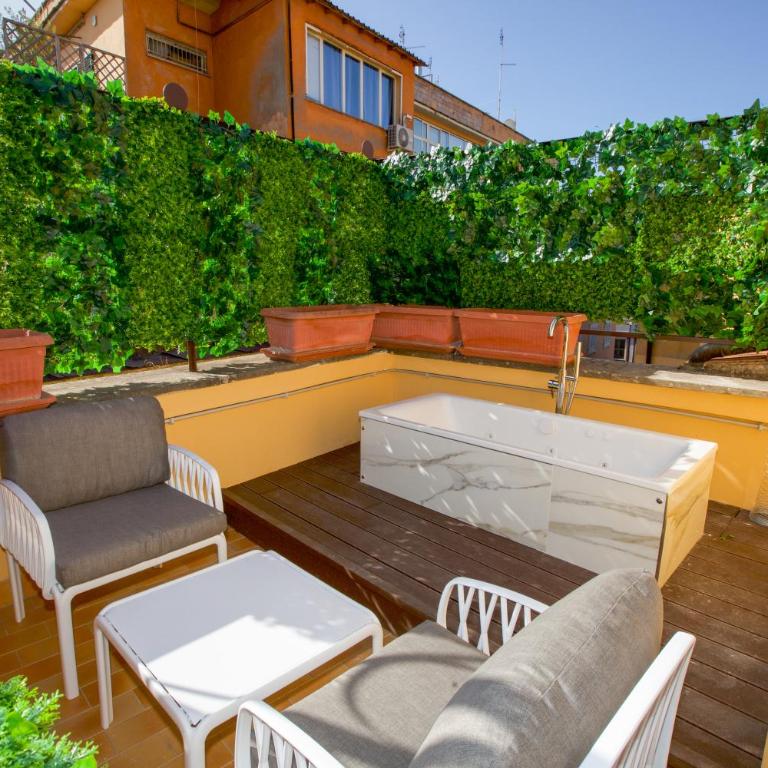 Hotel Maximus - Suite con Terrazza - 1