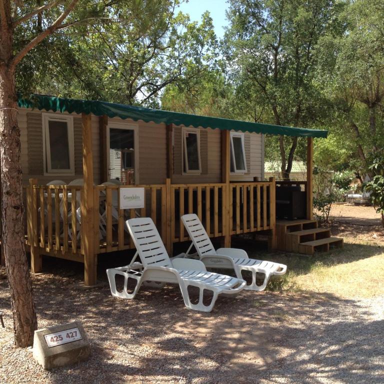 Mountain Retreat in Roquebrune-sur-Argens with Shared Pool - Mobile Home - 1