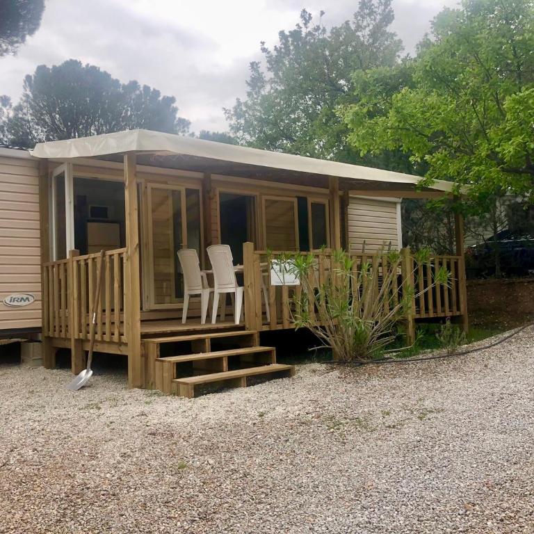 Mountain Retreat in Roquebrune-sur-Argens with Shared Pool - Mobile Home - 2