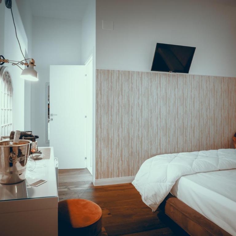 TATARANNI SUITE MATERA - Standard King Room - 6