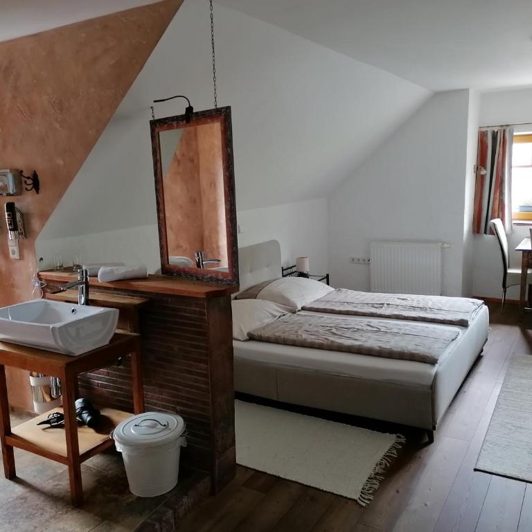 Ortnerhof Ennstal - Großes Doppelzimmer - 12