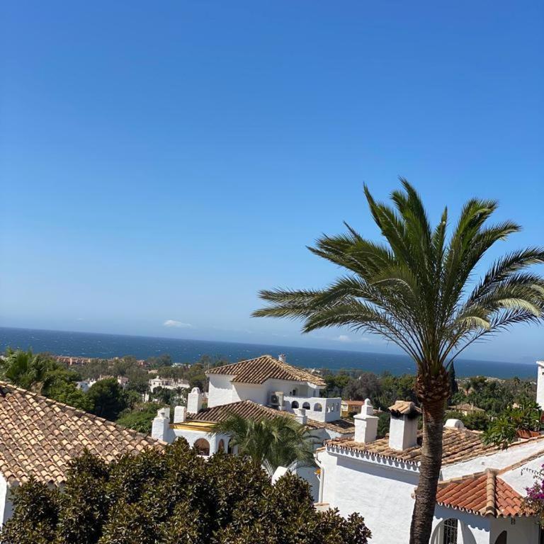 Luxury Penthouse in Medina Banus - Three-Bedroom Apartment - 12